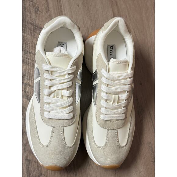 Steve Madden Women’s Kendrix Lace-Up Sneakers Taupe Size 10M - Picture 8 of 15